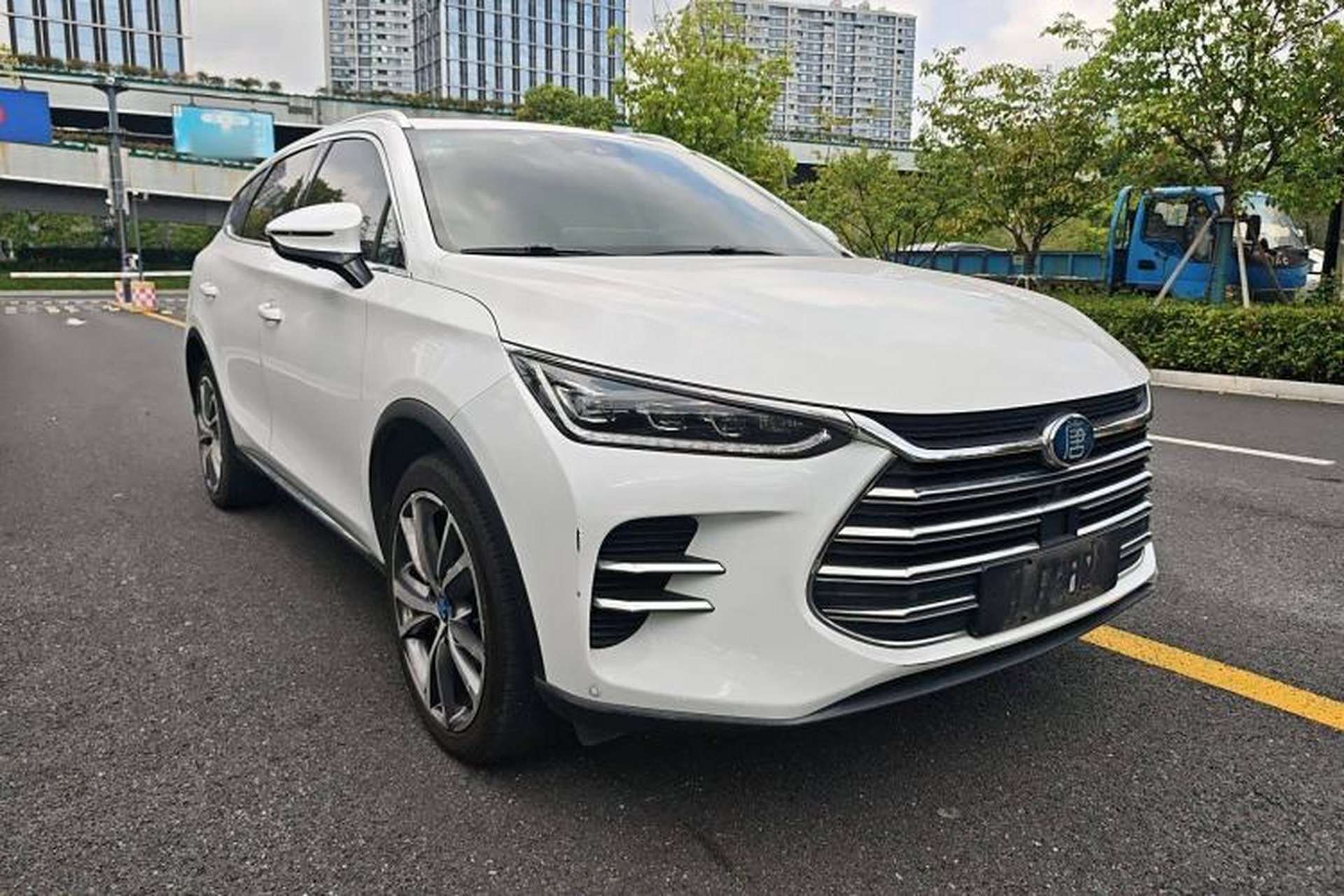 Used BYD Tang New Energy 2020 DM 2.0T Dual-Engine All-Wheel Drive Prestige 7-Seater China VI Standard Exterior 2