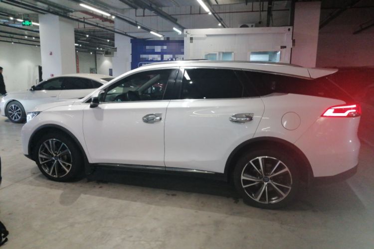 Used BYD Tang New Energy 2020 DM 2.0T Dual-Engine All-Wheel Drive Prestige 7-Seater China VI Standard Exterior 3