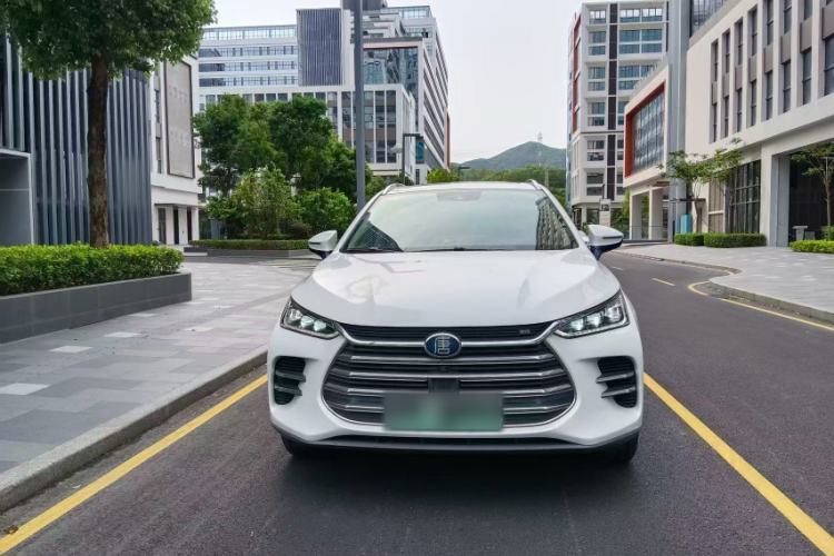 Used BYD Tang New Energy 2020 DM 2.0T Dual-Engine All-Wheel Drive Prestige 7-Seater China VI Standard Exterior 3