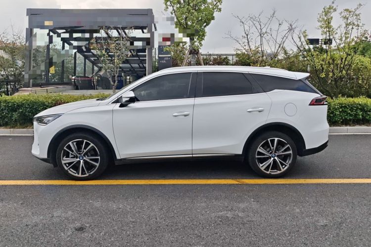 Used BYD Tang New Energy 2020 DM 2.0T Dual-Engine All-Wheel Drive Prestige 7-Seater China VI Standard Exterior 3