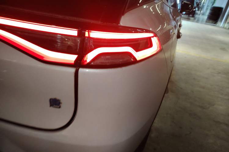 Used BYD Tang New Energy 2020 DM 2.0T Dual-Engine All-Wheel Drive Prestige 7-Seater China VI Standard Exterior 6
