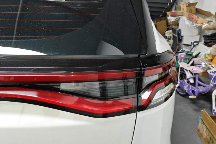 Used BYD Tang New Energy 2020 DM 2.0T Dual-Engine All-Wheel Drive Prestige 7-Seater China VI Standard Exterior 6