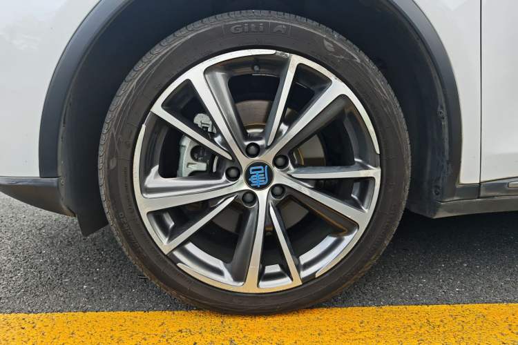 Used BYD Tang New Energy 2020 DM 2.0T Dual-Engine All-Wheel Drive Prestige 7-Seater China VI Standard Exterior 8