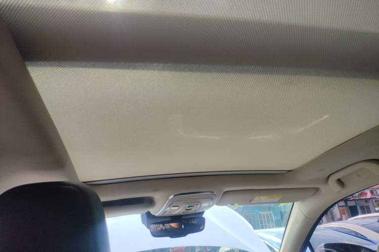 Used BYD Tang New Energy 2020 DM 2.0T Dual-Engine All-Wheel Drive Prestige 7-Seater China VI Standard Headliner