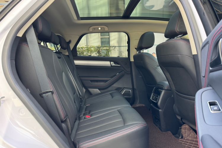 Used BYD Tang New Energy 2020 DM 2.0T Dual-Engine All-Wheel Drive Prestige 7-Seater China VI Standard Interior 6
