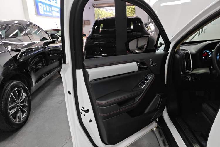 Used BYD Tang New Energy 2020 DM 2.0T Dual-Engine All-Wheel Drive Prestige 7-Seater China VI Standard Interior 7