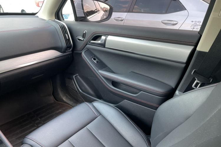 Used BYD Tang New Energy 2020 DM 2.0T Dual-Engine All-Wheel Drive Prestige 7-Seater China VI Standard Interior 7