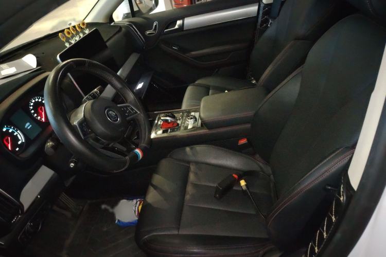 Used BYD Tang New Energy 2020 DM 2.0T Dual-Engine All-Wheel Drive Prestige 7-Seater China VI Standard Left Front Seat