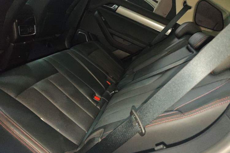 Used BYD Tang New Energy 2020 DM 2.0T Dual-Engine All-Wheel Drive Prestige 7-Seater China VI Standard Left Rear Seat