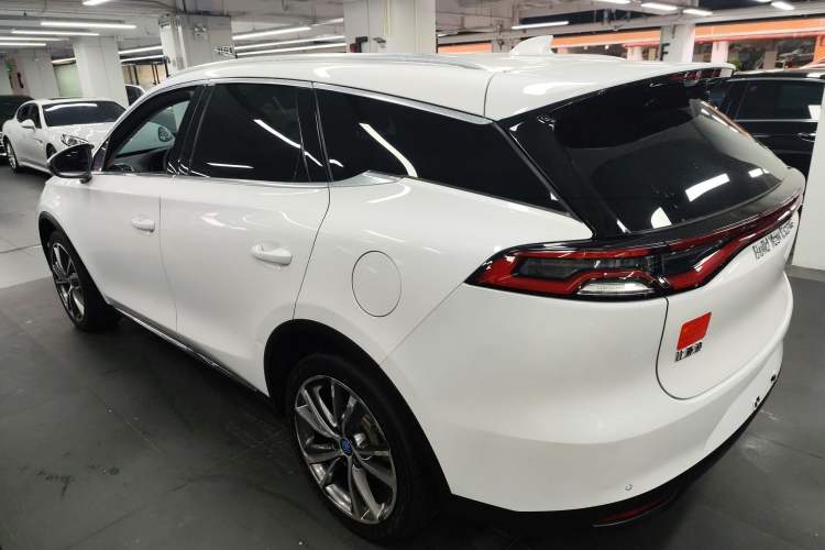 Used BYD Tang New Energy 2020 DM 2.0T Dual-Engine All-Wheel Drive Prestige 7-Seater China VI Standard Left Side
