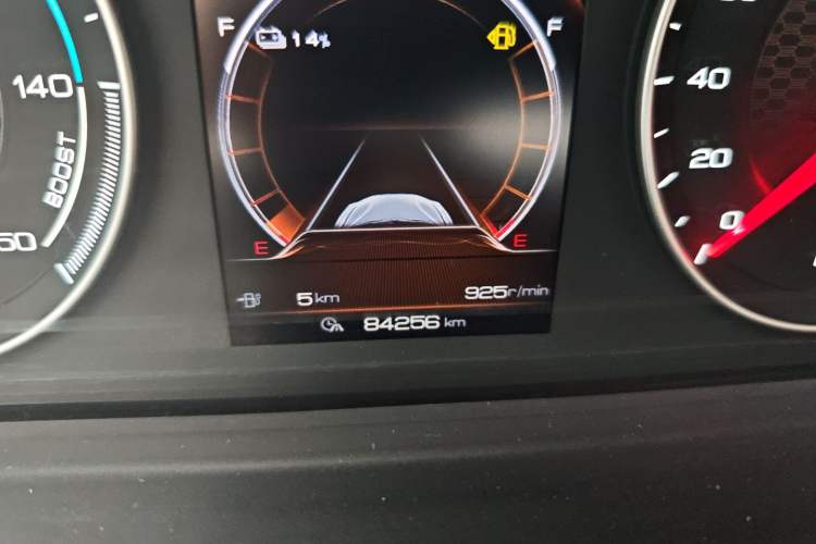 Used BYD Tang New Energy 2020 DM 2.0T Dual-Engine All-Wheel Drive Prestige 7-Seater China VI Standard Odometer Close Up