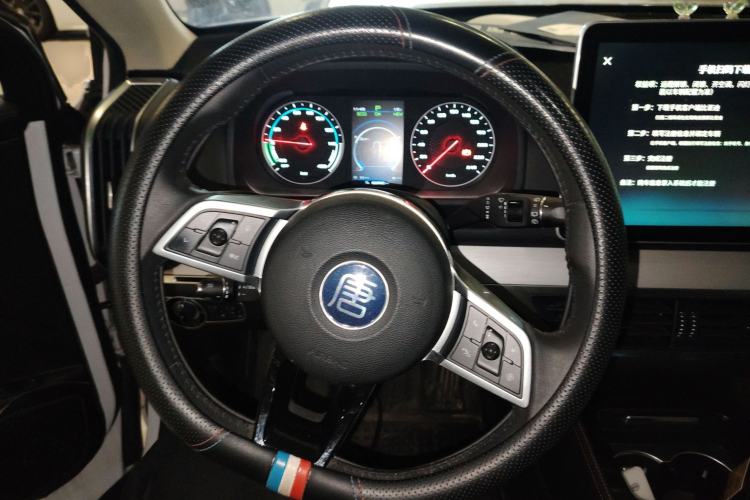 Used BYD Tang New Energy 2020 DM 2.0T Dual-Engine All-Wheel Drive Prestige 7-Seater China VI Standard Steering Wheel