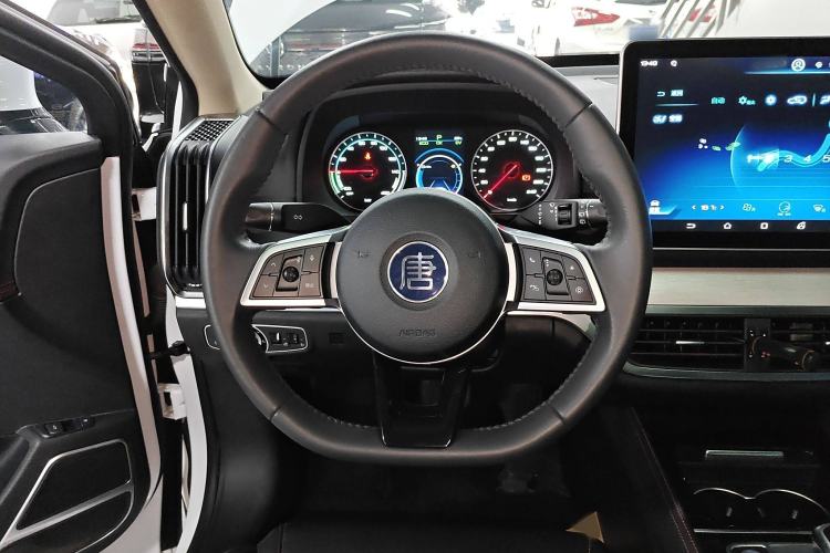 Used BYD Tang New Energy 2020 DM 2.0T Dual-Engine All-Wheel Drive Prestige 7-Seater China VI Standard Steering Wheel