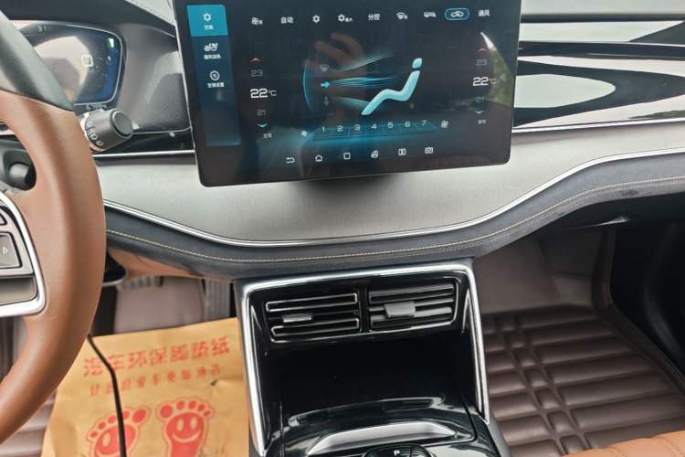 Used BYD Tang New Energy 2021 DM-i 112KM Prestige Model Audio And AC Panel