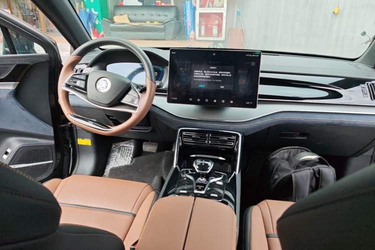 Used BYD Tang New Energy 2021 DM 2.0T Four-Wheel Drive Performance Edition Prestige Model Audio And AC Panel