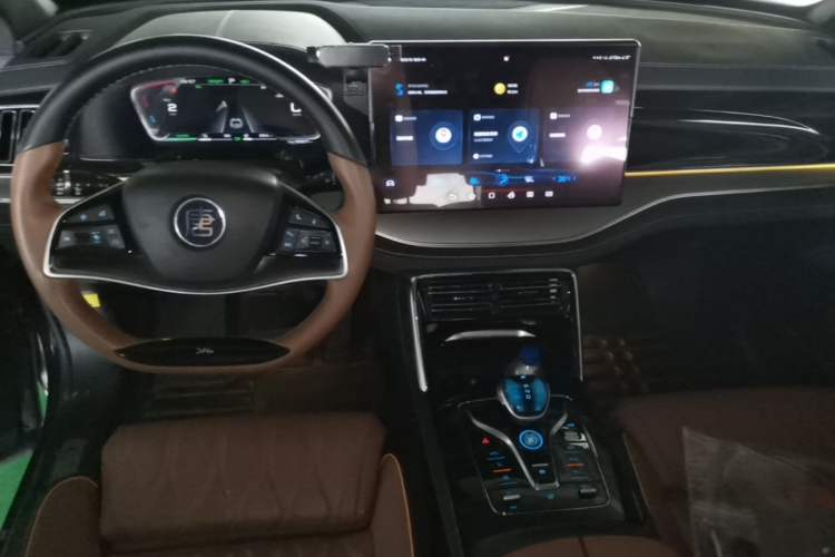 Used BYD Tang New Energy 2021 DM-i 112KM Prestige Model Center Console