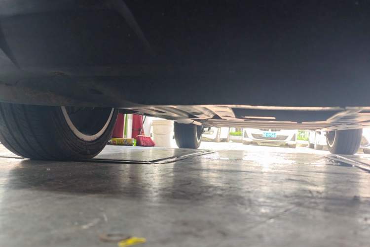 Used BYD Tang New Energy 2021 DM-i 112KM Prestige Model Chassis Front Right