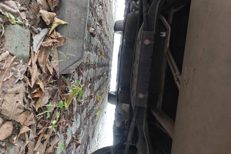 Used BYD Tang New Energy 2021 DM-i 112KM Prestige Model Chassis Rear