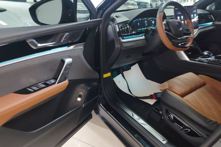 Used BYD Tang New Energy 2021 DM-i 112KM Prestige Model Driver Seat