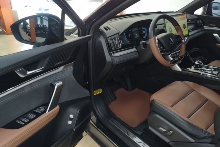 Used BYD Tang New Energy 2021 DM 2.0T Four-Wheel Drive Performance Edition Prestige Model Driver Seat
