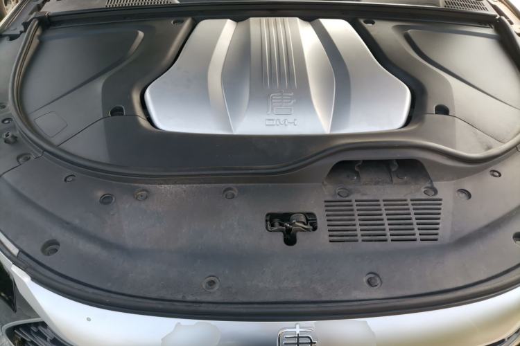 Used BYD Tang New Energy 2021 DM-i 112KM Prestige Model Engine Bay