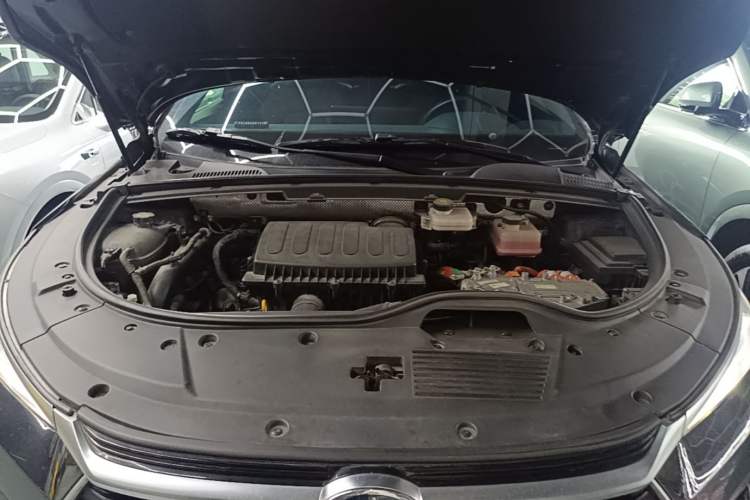 Used BYD Tang New Energy 2021 DM 2.0T Four-Wheel Drive High-Performance Luxury Model Engine Bay