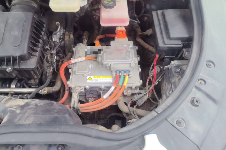Used BYD Tang New Energy 2021 DM 2.0T Four-Wheel Drive Performance Edition Prestige Model Engine Bay Left