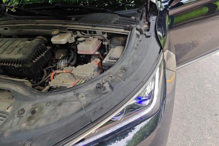 Used BYD Tang New Energy 2021 DM 2.0T Four-Wheel Drive Performance Edition Prestige Model Engine Bay Left
