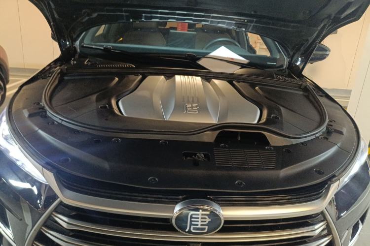 Used BYD Tang New Energy 2021 DM 2.0T Four-Wheel Drive High-Performance Flagship Model Engine Bay