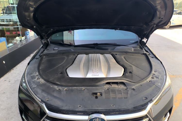 Used BYD Tang New Energy 2021 DM-i 112KM Prestige Model Engine Bay
