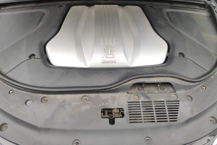 Used BYD Tang New Energy 2021 DM-i 112KM Prestige Model Engine Bay