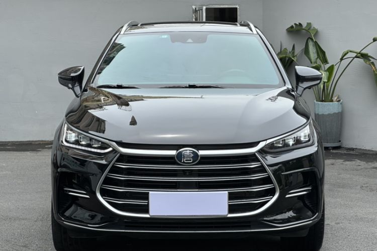 Used BYD Tang New Energy 2021 DM 2.0T Four-Wheel Drive High-Performance Luxury Model Exterior 3