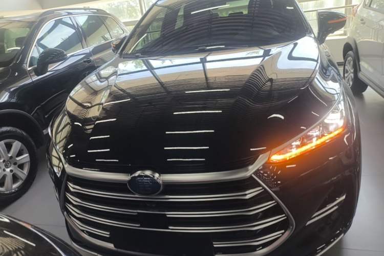Used BYD Tang New Energy 2021 DM-i 112KM Prestige Model Front