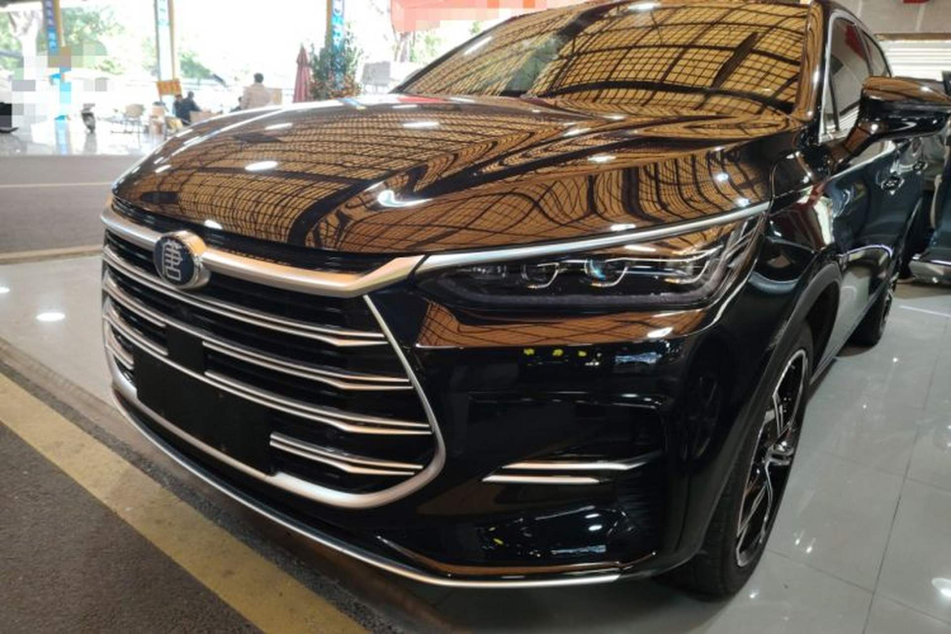 Used BYD Tang New Energy 2021 DM-i 112KM Prestige Model Front Left 45 Deg