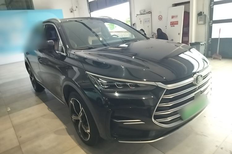 Used BYD Tang New Energy 2021 DM-i 112KM Prestige Model Front Right 45 Deg