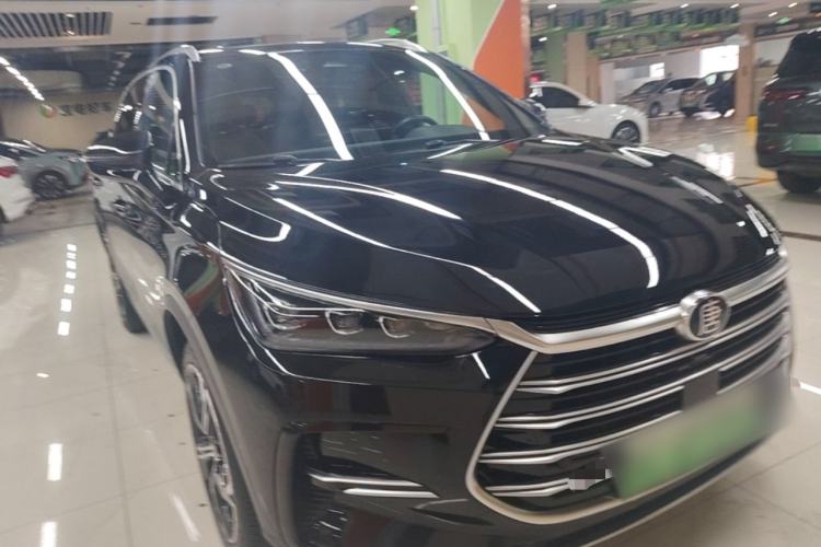 Used BYD Tang New Energy 2021 DM-i 112KM Prestige Model Front Right 45 Deg