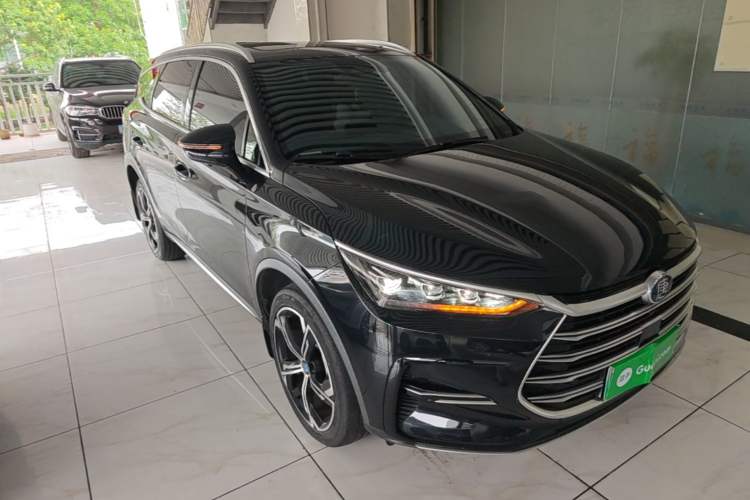 Used BYD Tang New Energy 2021 DM-i 112KM Prestige Model Front Right 45 Deg