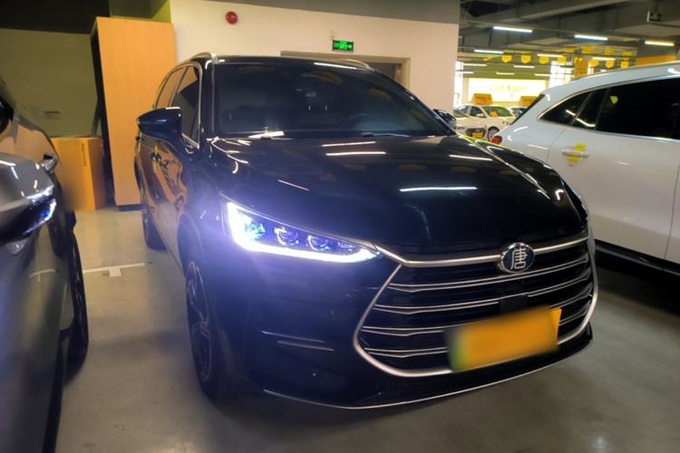 Used BYD Tang New Energy 2021 DM-i 112KM Prestige Model Front Right 45 Deg