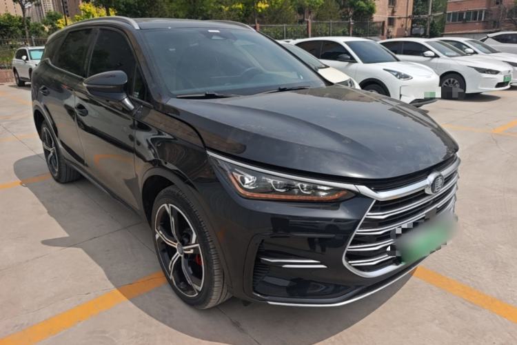 Used BYD Tang New Energy 2021 DM-i 112KM Prestige Model Front Right 45 Deg