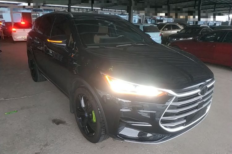 Used BYD Tang New Energy 2021 DM-i 112KM Prestige Model Front Right 45 Deg