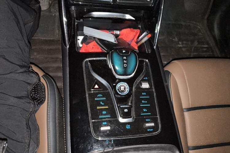 Used BYD Tang New Energy 2021 EV Long-Range Luxury Model Gear Lever