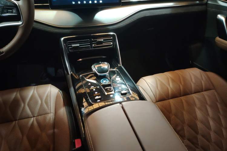 Used BYD Tang New Energy 2021 DM-i 112KM Prestige Model Gear Lever