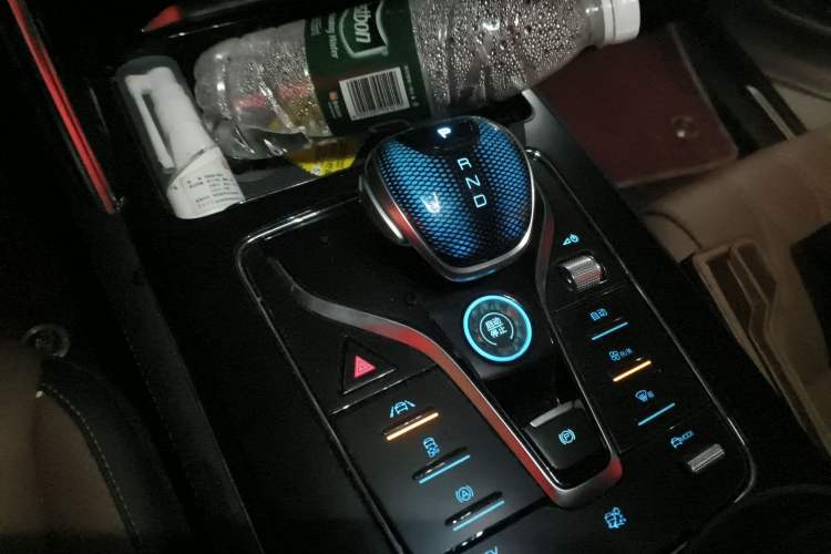 Used BYD Tang New Energy 2021 DM-i 112KM Prestige Model Gear Lever