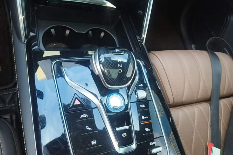 Used BYD Tang New Energy 2021 DM-i 112KM Prestige Model Gear Lever