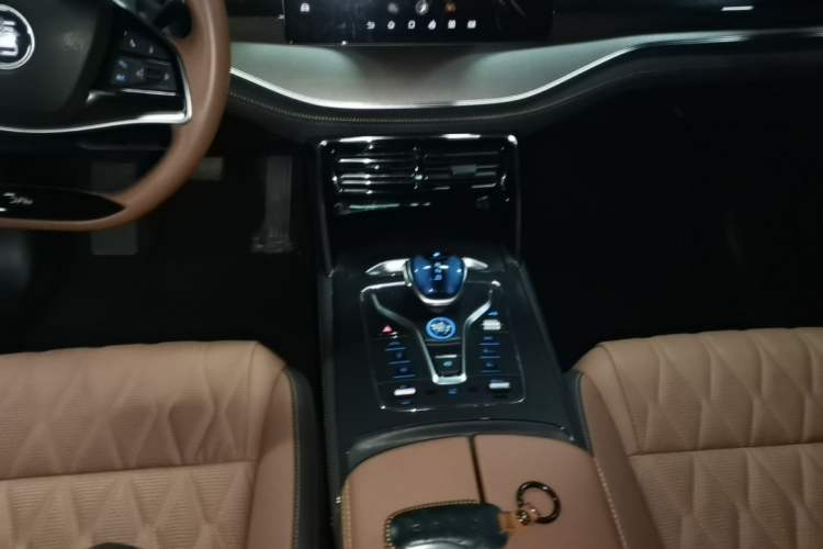 Used BYD Tang New Energy 2021 DM-i 112KM Prestige Model Gear Lever