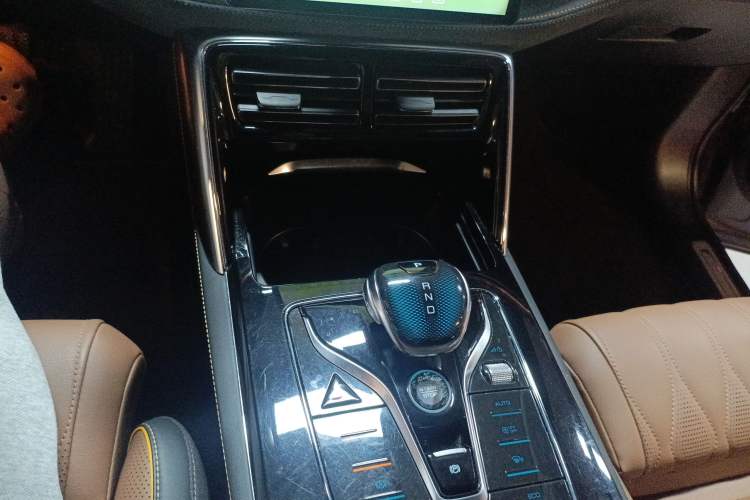Used BYD Tang New Energy 2021 DM 2.0T Four-Wheel Drive High-Performance Flagship Model Gear Lever