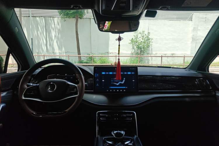 Used BYD Tang New Energy 2021 DM-i 112KM Prestige Model Headliner