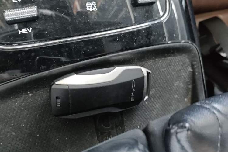Used BYD Tang New Energy 2021 DM-i 112KM Prestige Model Interior 1
