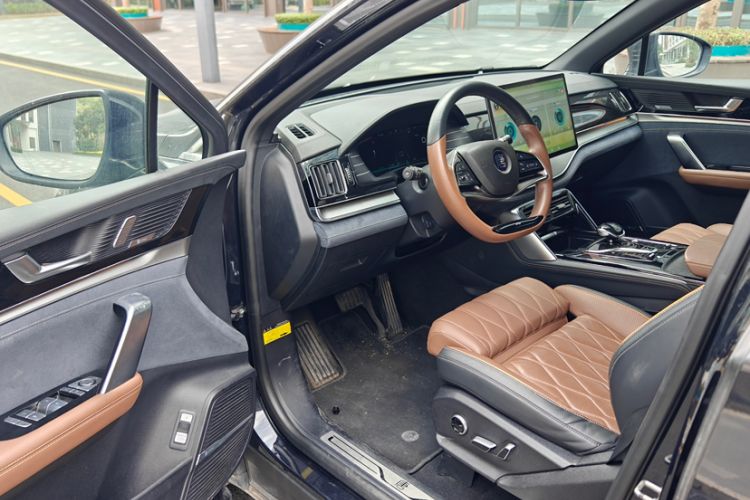 Used BYD Tang New Energy 2021 DM 2.0T Four-Wheel Drive High-Performance Flagship Model Interior 5