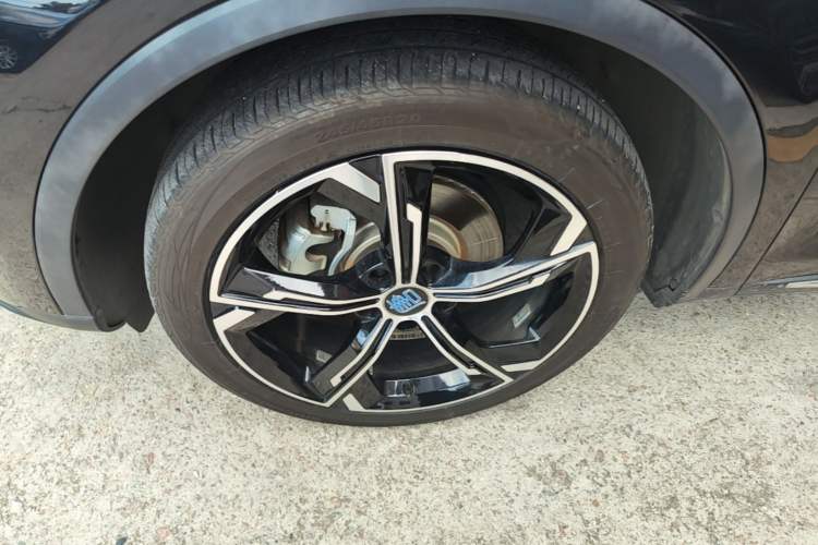 Used BYD Tang New Energy 2021 DM-i 112KM Prestige Model Left Front Wheel Hub